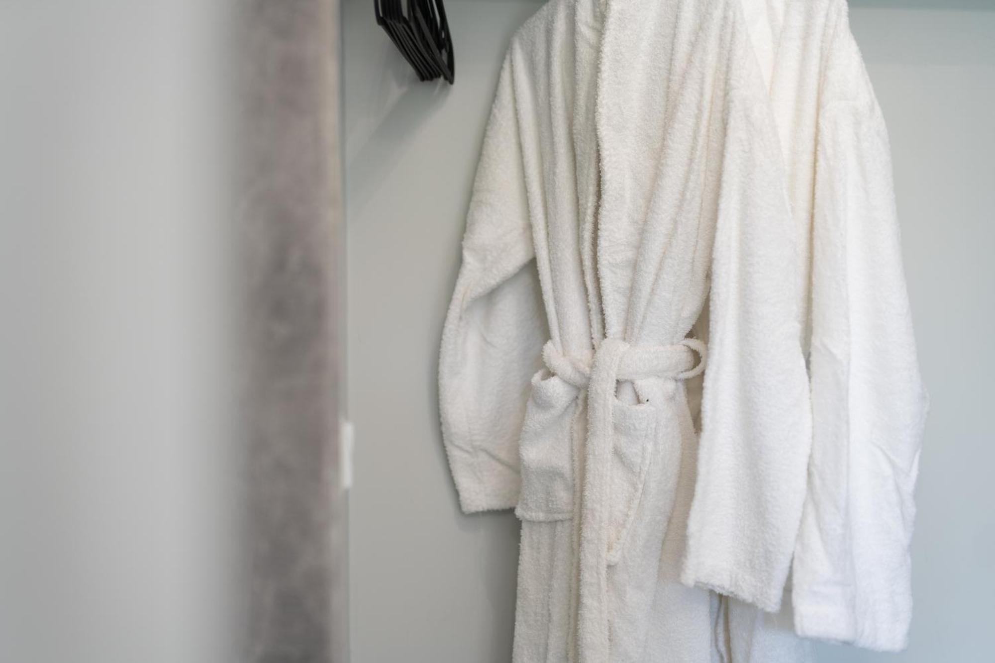 Glykanisos Suites Néa Péramos Zewnętrze zdjęcie