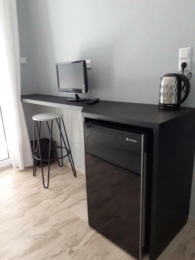 Glykanisos Suites Néa Péramos Zewnętrze zdjęcie